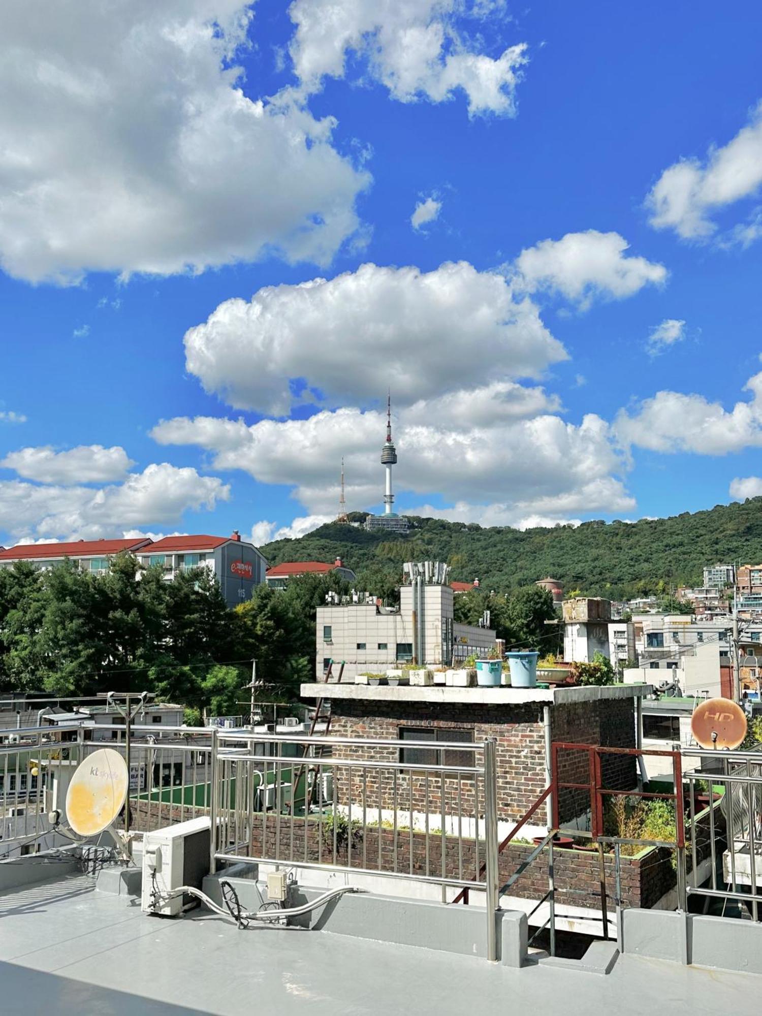 Namsan View Rooftop House *